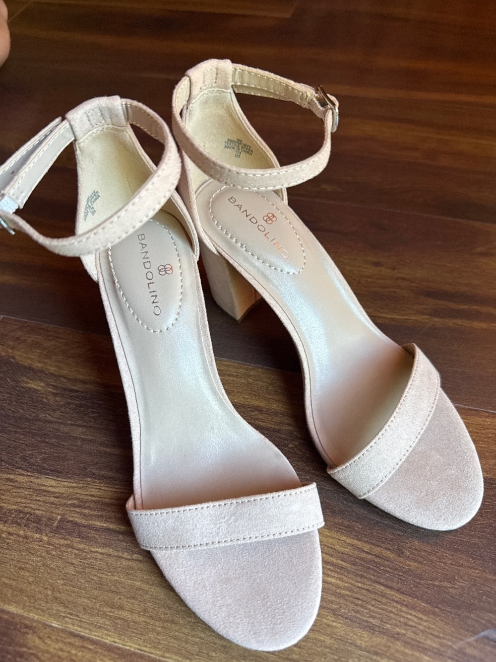 BANDOLINO Open Toe Heels Size 6